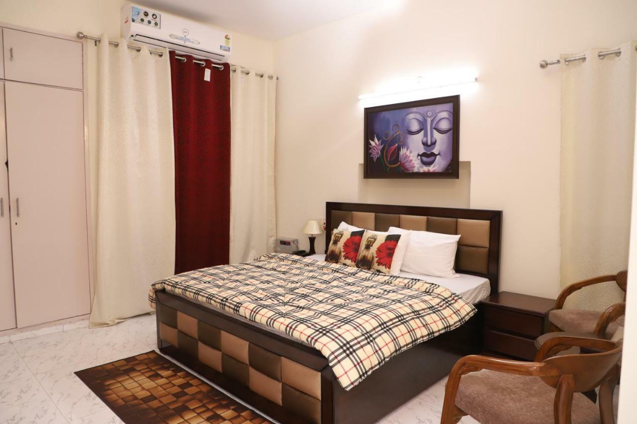 Maplewood Guest House, Neeti Bagh, New Delhiit Is A Boutiqu Guest House - Room 5 Εξωτερικό φωτογραφία